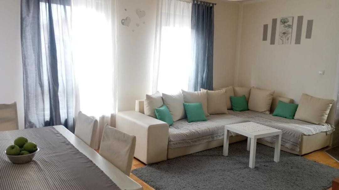 Apartman Gana Altina Lux Belgrado Exterior foto